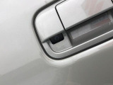 バックモニター付きです!駐車の際、これがあれば運転に自信が無い方も安心です!一度使うと手放せない必須装備ですよ!
