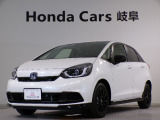フィットHYBRID e:HEVホームブラックスタイルの白色走行距離1万キロが入庫しました。