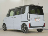 当社では、お客様に安心してお車をお選びいただくため、ご購入前に現車のご確認をお願いしております。