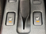 【シートヒーター】寒い日に重宝するシートヒーター!エアコンより早く温まってくれるので寒がりの人も安心ですね♪エアコンの温風は乾燥するから苦手、という方にもをおすすめです。