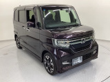 自社整備工場で点検整備をおこなってからお渡ししています。車検が残っている場合は『12ヶ月点検整備』を、車検整備付きの場合は『車検整備』をおこないます。整備費用は車両本体価格に含まれています。