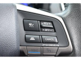 全車速クルーズコントロールの操作スイッチで、アイサイトと連動し前方車両に追従走行できます。