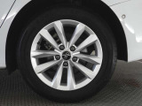 アウディ認定中古車の延長保証制度はお客様のご希望により、有償にて一年間延長することが可能です。 アウディの安心なカーライフをお約束します。  ※料金など詳細は販売店にお問い合わせください。