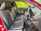 運転席シート廻りは使用感も少なく、良好な状態となっています。前オーナー様が丁寧に使っていたことがよくわかりますね。