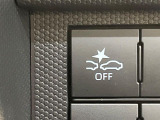 【スマートアシスト】走行中に前方の車両等を認識し、衝突しそうな時は警報とブレーキで衝突回避と被害軽減をアシスト。より安全にドライブをお楽しみいただけます。