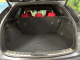 【パワーバックドア】スマートキーや運転席のボタンを押すだけでリアゲートが自動で開閉します!荷物を持っている時や、高い位置にあるバックドアを閉める際に便利な機能です♪