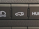 【パワーバックドア】スマートキーや運転席のボタンを押すだけでリアゲートが自動で開閉します!荷物を持っている時や、高い位置にあるバックドアを閉める際に便利な機能です♪