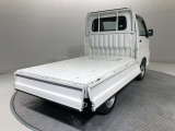 あおりを降ろした処です。荷物の積み下ろしが楽にできます。