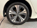 タイヤサイズは215/50R17です☆