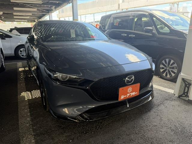 MAZDA3ファストバック 2.0 20S ブラックトーンエディション 雹害 禁煙車 ワンオーナー