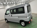 車種は決めていないけど色はシルバーと決めている、というお客様もおられるほど固定ファンの多いシルバーボディ。なにせ手入れが楽です(^^♪