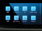 Apple CarPlayやAndroid Autoなどを経由して、ナビや音楽、メッセージアプリを車内で快適に利用できます