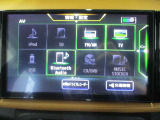 CD&DVD再生、地デジTV、FM&AM視聴、Bluetooth対応になっており、多機能ですよ♪素敵な音楽で楽しいドライブを★