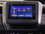 メーカー純正のナビゲーションが付いていますオーディオ機能も充実しています。ドライブを楽しく演出できます。詳しくはスタッフへお尋ねください