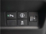 ◆パーキングセンサーシステム◆車庫入れの時などに近くに障害物がある場合、障害物までの距離を音で知らせてくれます。