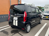 斜め後ろの画像です。是非現車をご確認ください!