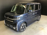 斜め前が車の決めポーズ!