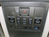 両側電動スライドドアで狭い所でも乗り降り楽々です!
