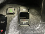 パーキングブレーキはスマートな電子制御式と合わせて渋滞時等にブレーキペダルから足を離しても停車状態を保持してくれるオートブレーキホールド機能で運転が楽になります。スタートはアクセルペダルを踏むだけ
