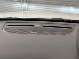 【harman kardon】ハーマンカードンのHi-Fiスペシャリストと共に、モデル別に開発・設計された専用チューニングが臨場感溢れる音響空間を実現しています。