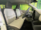 運転席シート廻りは使用感も少なく、良好な状態となっています。丁寧に使われていたことがよくわかりますね。