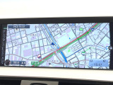 ●純正ナビ:一体感のあるナビは、高級感ある車内を演出してくれます。オーディオ機能も充実しておりますので、運転もより楽しめます♪