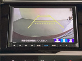 便利な3ビュー切り替え、ガイド線表示付きのバックカメラです。後退時、後方の視界をサポートします