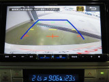 バックカメラが付いているので後方確認が非常にしやすいです。今や運転初心者も熟練者も必須装備!ついていて損はないですね♪