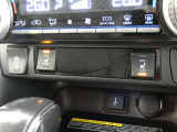 運転席/助手席シートヒーター付きです。寒い日も快適なドライブが楽しめます♪