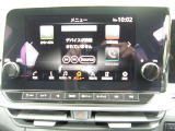 スマホ接続で音楽再生可能です。TVもフルセグ視聴可能