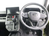 見通しのよいすっきりとした視界で、誰でも運転しやすいです。運転のしやすさは疲れにくさにも繋がりますよ♪