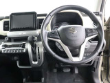 運転席からの操作もしやすいインパネ配置と、見切りのいいアイポイントですので、お車の操作性にも優れていますよ!快適・安心・安全です!!
