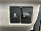 車がカーブの外側へ膨らんだり内側へ巻き込んだりする挙動を防止し安定した走行をサポートする横滑り防止装置付きです!