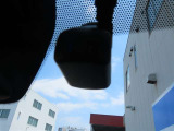 (ドライブレコーダー)走行中の映像を録画します。衝突時もバッチリ映像で残ります。