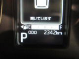 たとえばダイハツのお店にある、たくさんのスマアシ搭載車は、正常に作動する事をしっかり確認します。