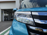 オートライト機能LEDヘッドランプ付きで、大変明るく夜間運転の視界をサポートしてくれます。また夕暮れ時やトンネル走行時にヘッドランプが自動で点灯してくれます。