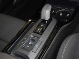 電動パーキングブレーキ・ブレーキホールドを装備してます。ホールド機能は信号待ちが多い一般道で疲労軽減になり、大好評です!