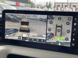 パーキングサポートシステム付きで車庫入れ楽々です