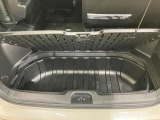 【ラゲッジルーム】実用性に優れた二段式ラゲッジル-ムでお荷物を別々に収納が可能♪♪