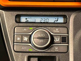 車内空調は&rdquo;AUTOエアコン&rdquo;にお任せ。運転に集中出来ますよ!
