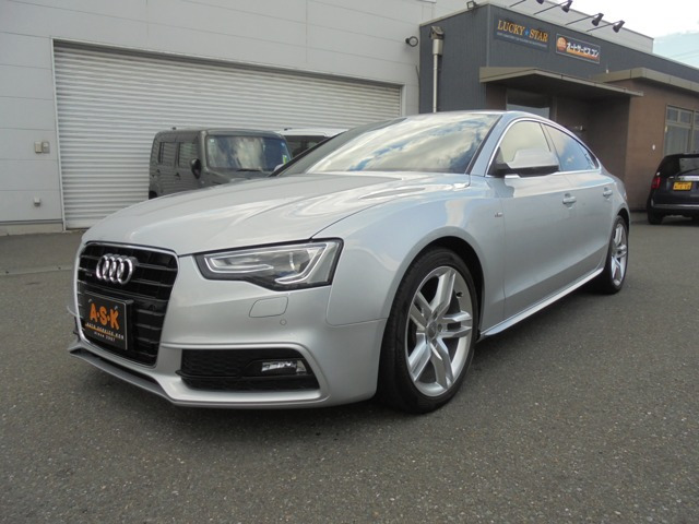 A5スポーツバック 2.0 TFSI クワトロ Sラインパッケージ 4WD