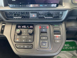 電子パーキングブレーキ・ブレーキホールドも装備され安心です!