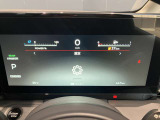 モニター式メータパネルです。回生モニター等様々な情報表示を変更できるデジタルスピードメーターとなっております。
