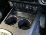 販売するすべての中古車に【ロングラン保証】が付帯します。走行距離無制限・期間は1年間です。保証修理は全国5000箇所のトヨタテクノショップにてお受けいただけます。