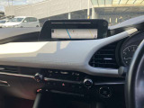 フルオートエアコンで車内は快適な状態でドライブを楽しめます☆