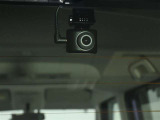 リヤ用ドライブレコーダー装備!これがあれば、相手方が危険運転をしてきた場合などでも客観的に証明でき、事故や事件の直接的な証拠の確保にも生り得ます。