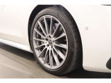 お気軽にお問い合わせください。Tel:075-325-0440 Mobile:070-2313-8676  中古車担当:時女まで