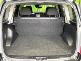積み下ろしのしやすいデッキにはたっぷりと荷物を積み込んでいただけます。遊びから仕事まで、様々なシーンで頼れます♪