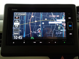 ホンダ純正ナビなのでダッシュボードにスッキリと収まっています。ナビの案内があれば土地勘の無い所でも道に迷わず安心!見知らぬ土地へのドライブも一層楽しくなります!