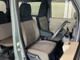 当車両は、次のお客様に気持ちよくお乗りいただくため、専門スタッフによる【徹底シートクリーニング】を施工済みです!
